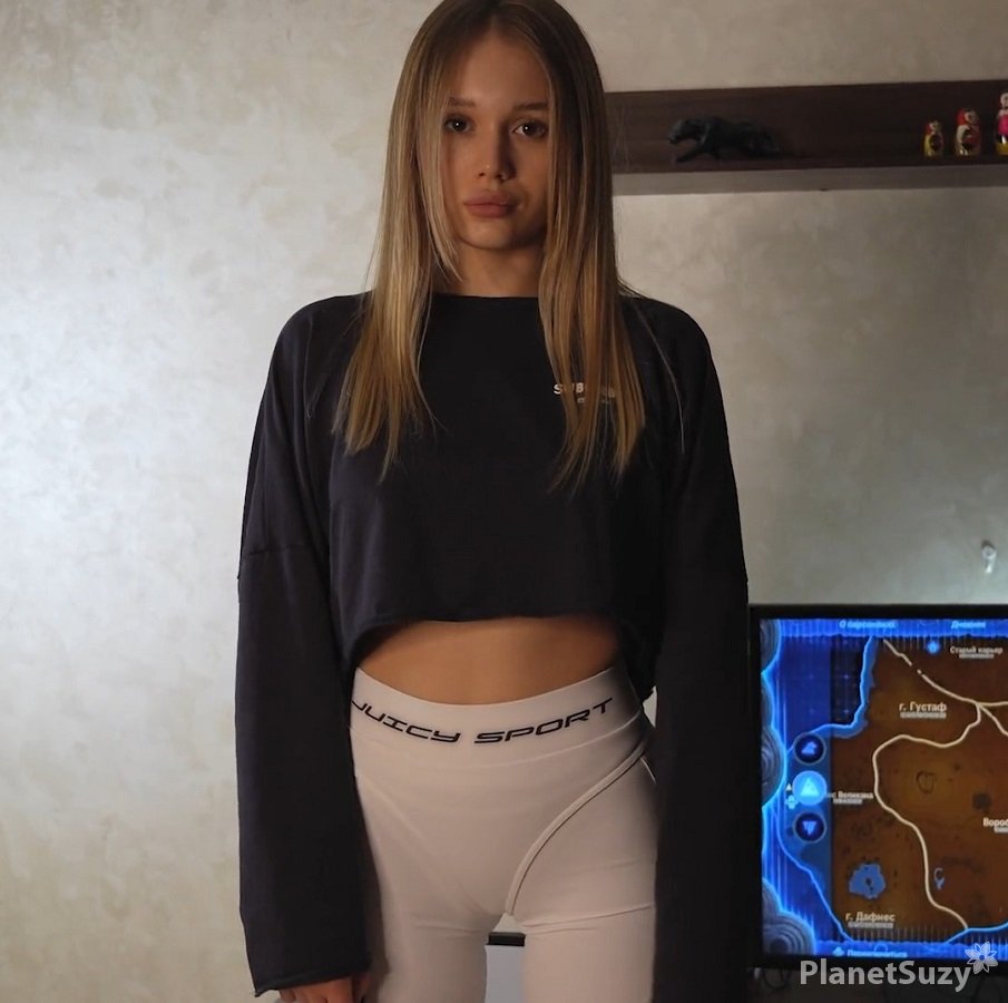 Allinika - I Want Play In the Game But My Girlfriend Want Sex FullHD