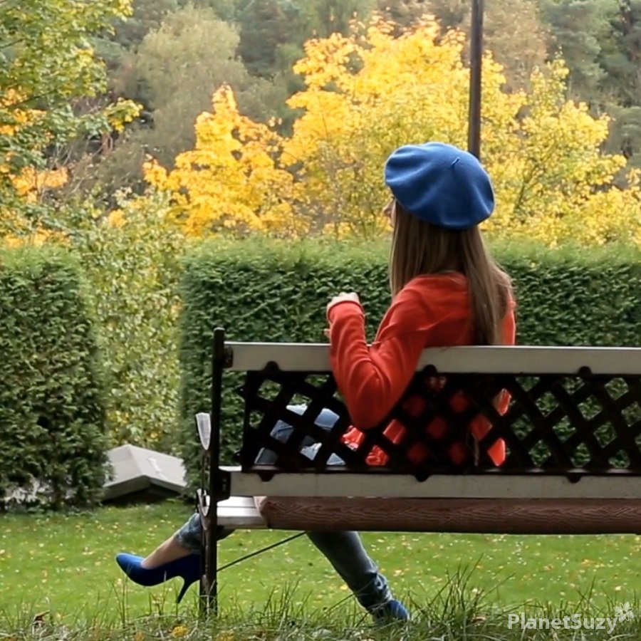 Anjelica - Sex With A Beautiful Young French Girl In The Park FullHD