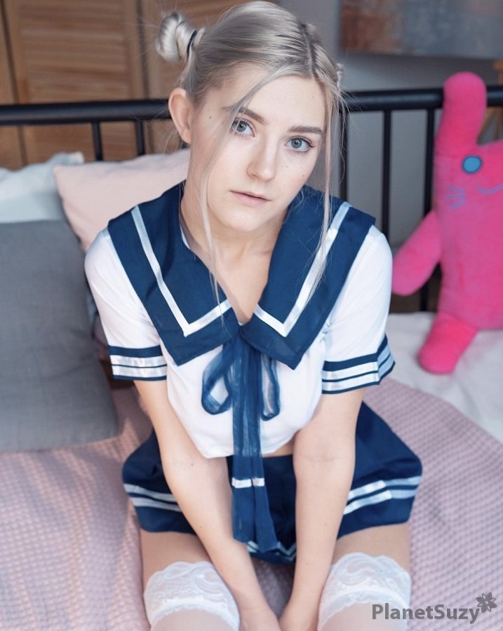 Eva Elfie - Kawaii Schoolgirl Gets Creampie In Puffy Pussy FullHD