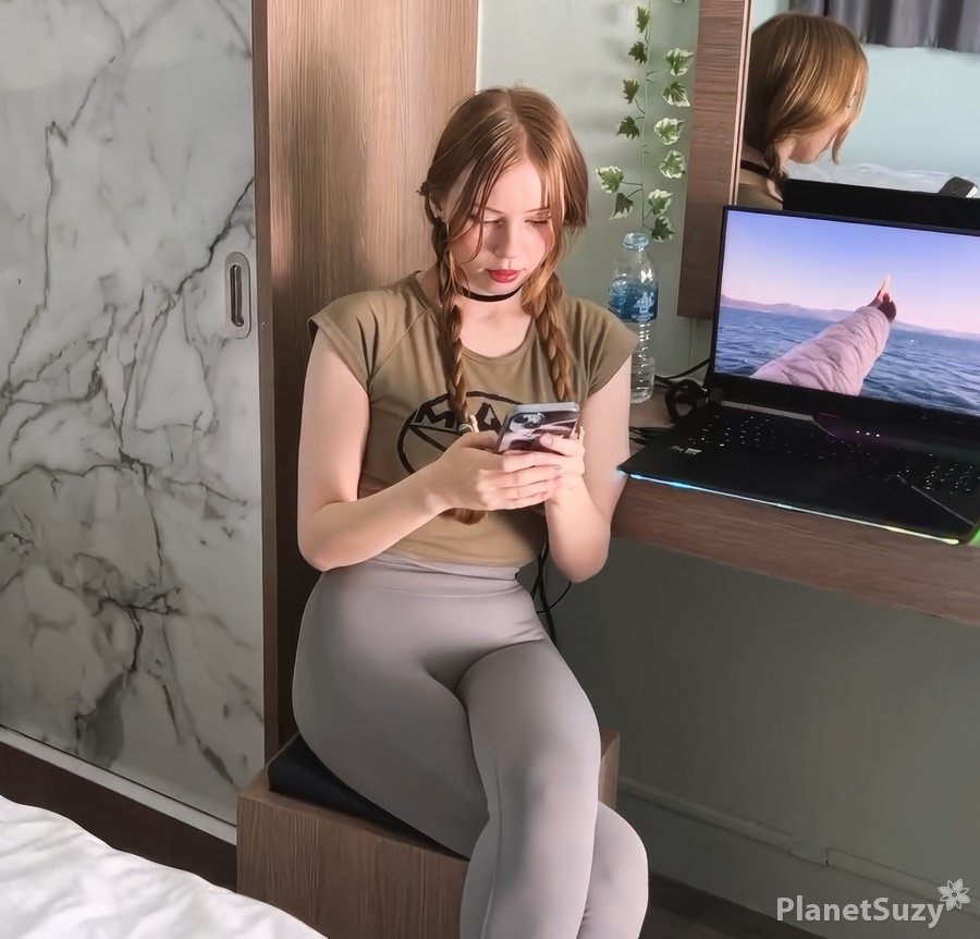 Yuiwoo - I Made My Friends Girlfriend Suck And Cum On Her Face To Keep Her Secret FullHD