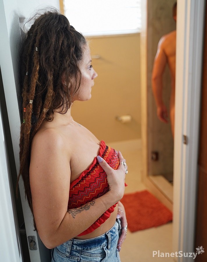 Indica Flower - Girl Next Door Spied On Her Neighbor In The Shower And Had Sex With Him In The Shower FullHD