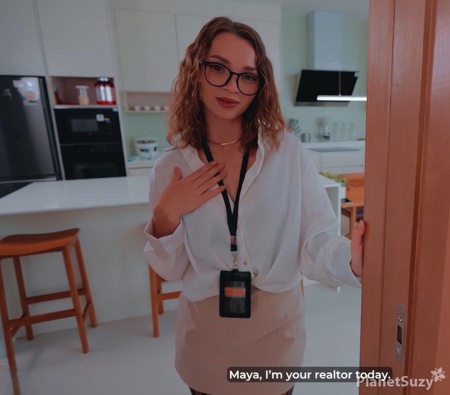 Maya Lis - Realtor Was Showing A Villa But Something Went Wrong And She Jumped On My Dick FullHD