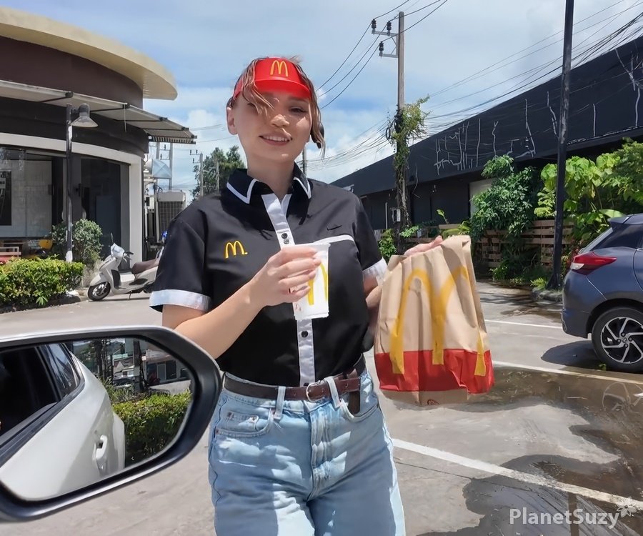 Maya Lis - Cute McDonald’s Girl Fucked By Client FullHD