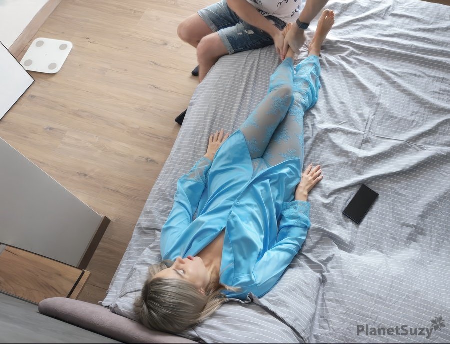 Letty Black - Stepmom Seduces Her Stepson With Her Feet And Rides Him Hard FullHD