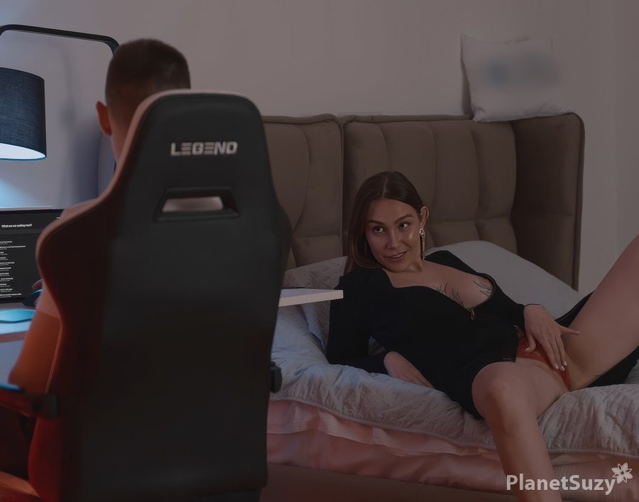 Kiss Cat - Stepmom Seduces Stepson While Husband Away UltraHD/4K