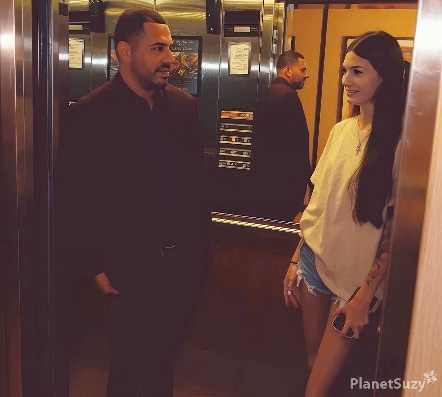 Sophie Tyler - Hot 22 Year Old Sophie Tyler Gets Fucked In Cheap Motel By Stranger Teddy Tarantino UltraHD/4K