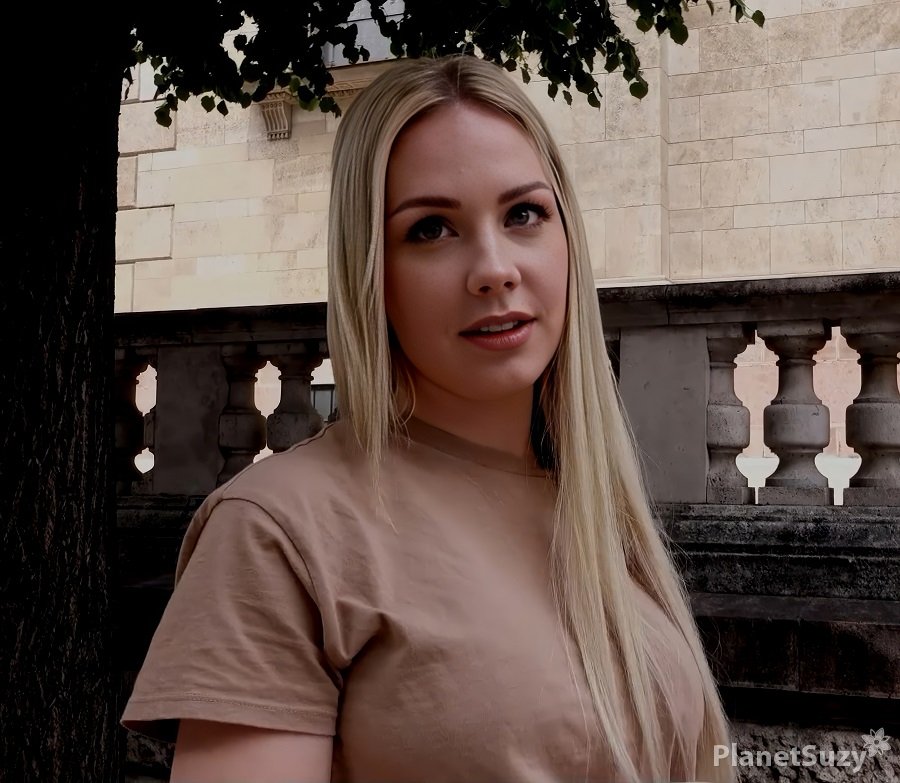 Angie Lynx - A Beautiful Young German Girl Agreed To Take Part In A Modeling Casting FullHD