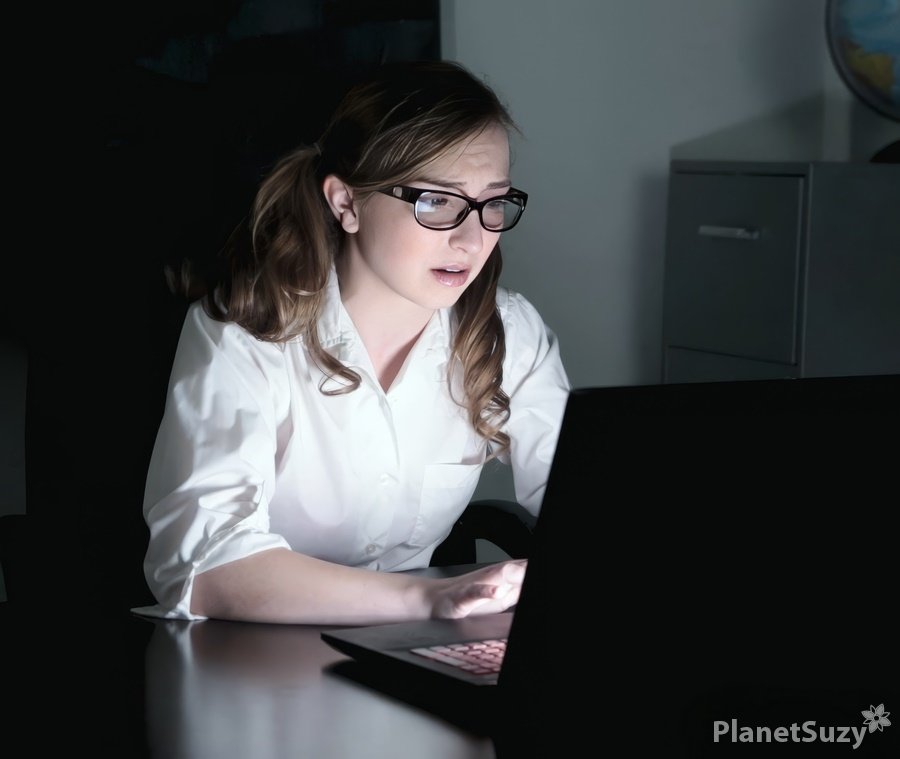 Gracie May Green - A Student Hacked Into Her Teacher's Computer And Then Slept With Him FullHD