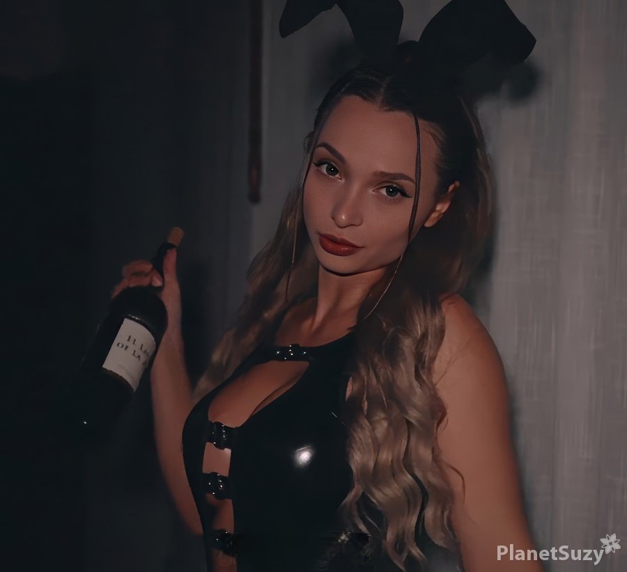 Maya Lis - A Drunk Girlfriend Slept With A Friend FullHD 1080p