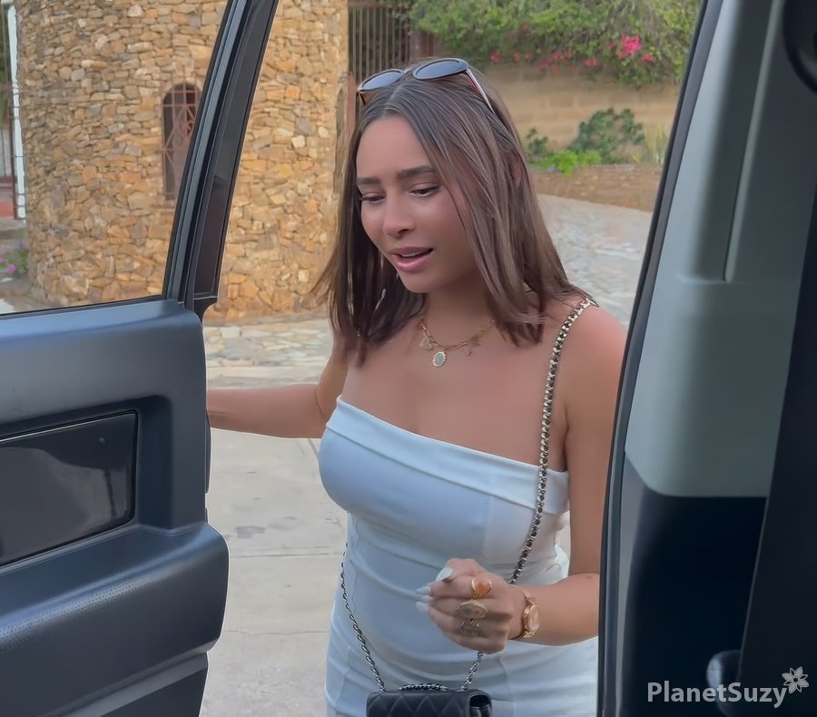 Shirley Musk - Wtf This Insane Girl Really Knows How To Pay For A Lift FullHD 1080p