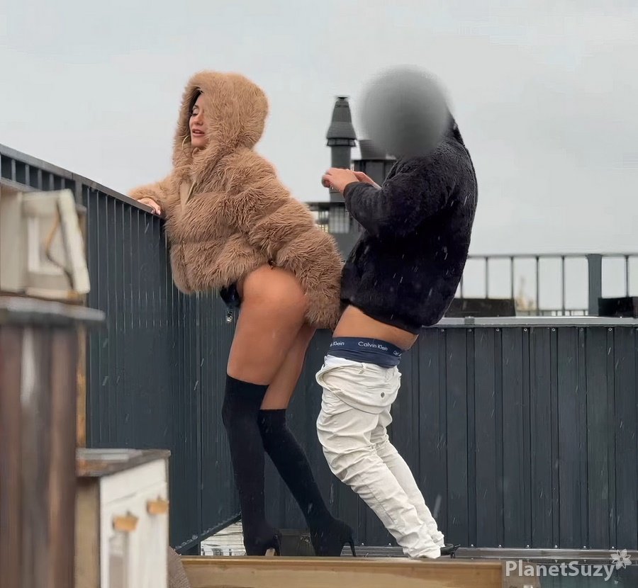 Angela Doll - Sex on a rooftop in Amsterdam FullHD