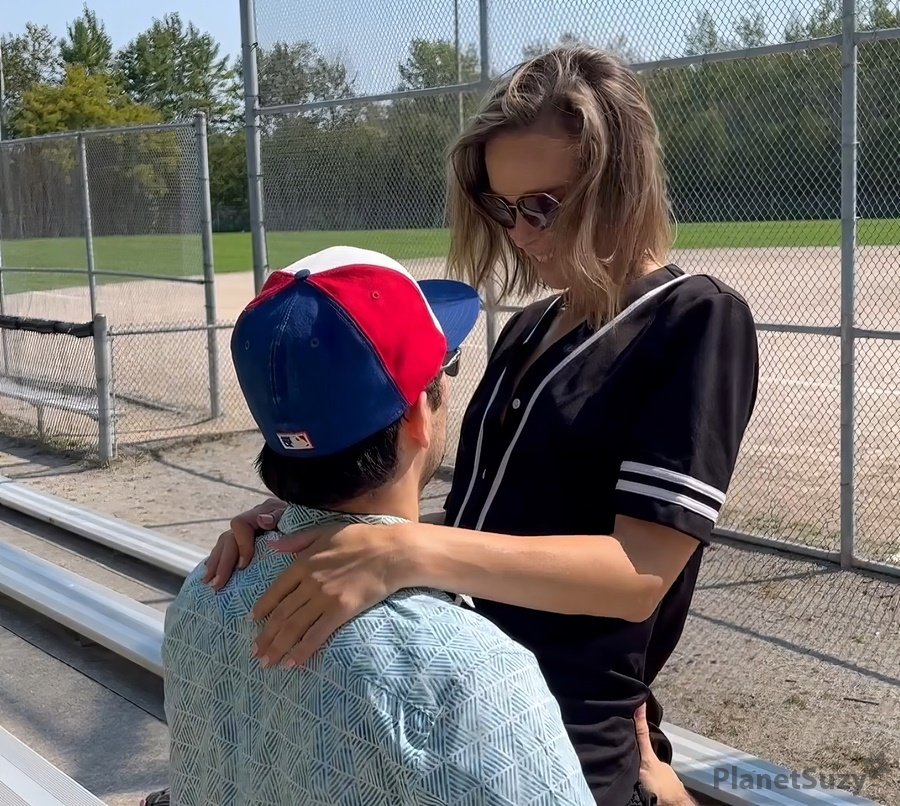 Serenity Cox - Cuckold Sex Adventure Behind The Baseball Diamonds FullHD 1080p