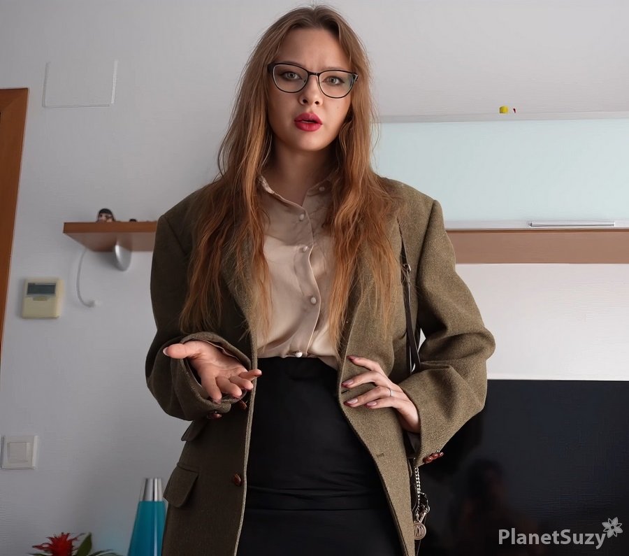 Alexa Poshspicy - Girlfriend Gets Her Ass Fucked The Moment She Walks Through The Door UltraHD/4K 2160p