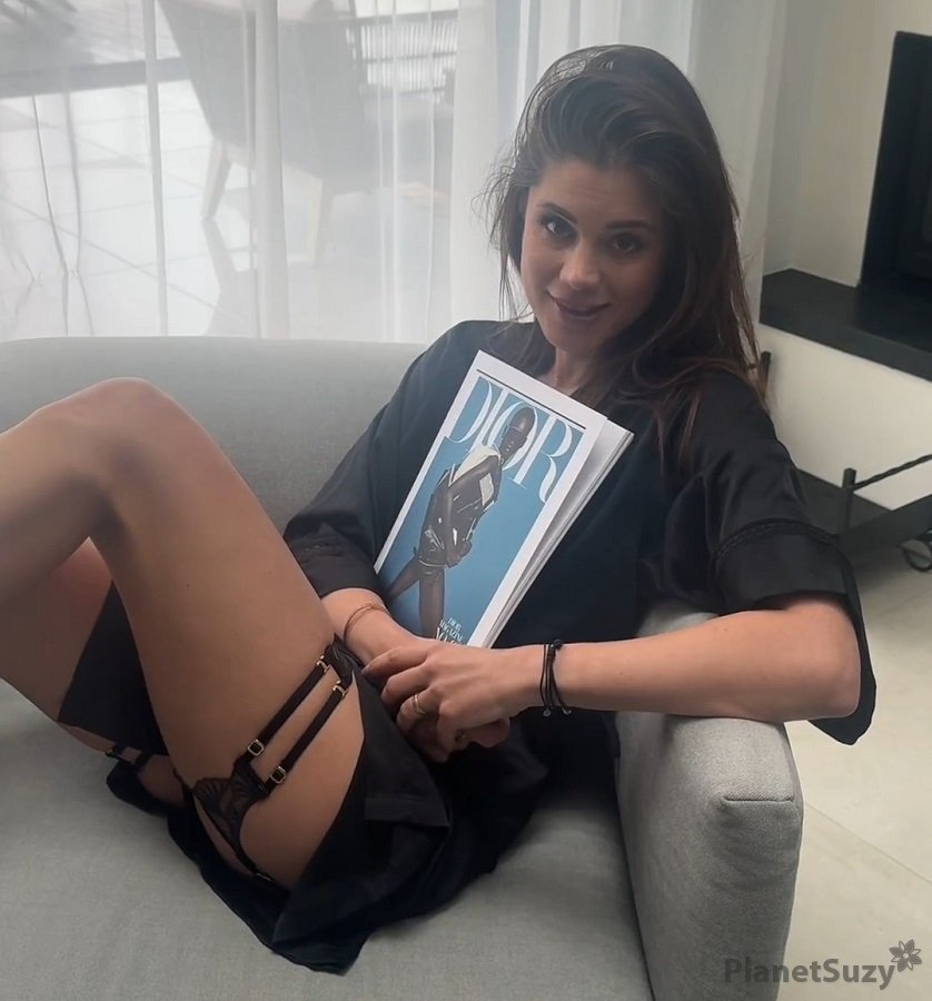 Caprice - Amateur Creampie Sextape Video FullHD 1920p