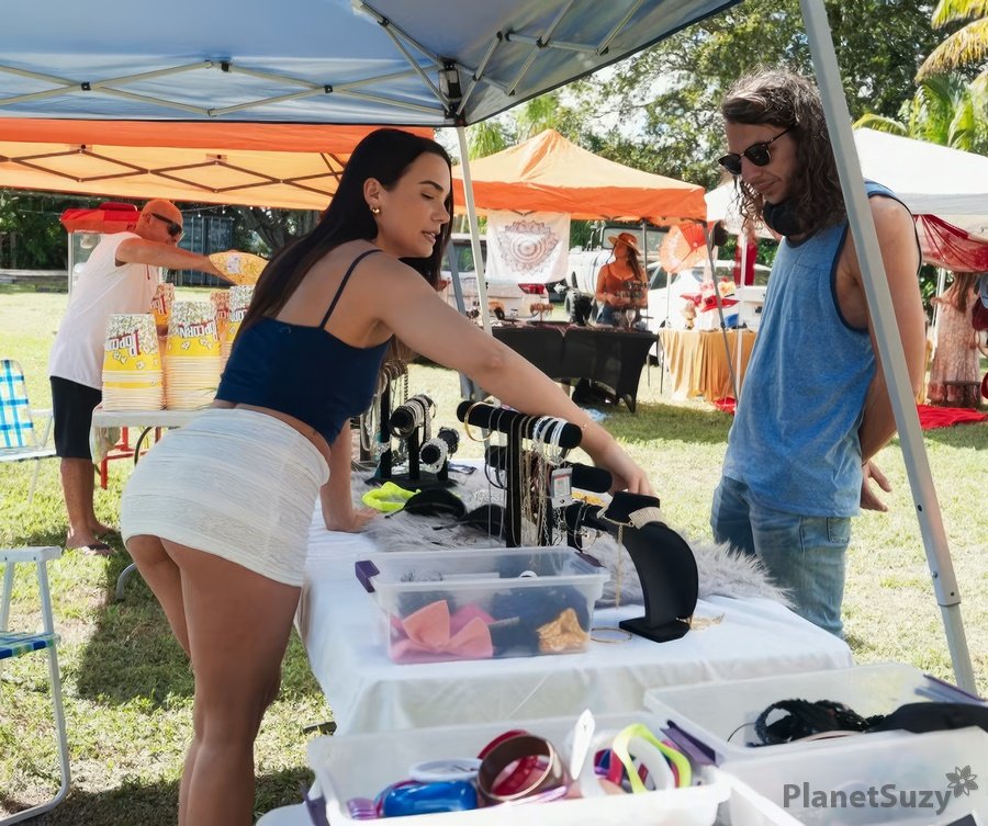 Ivy Ireland - Public Fuck On Flea Market FullHD 1080p