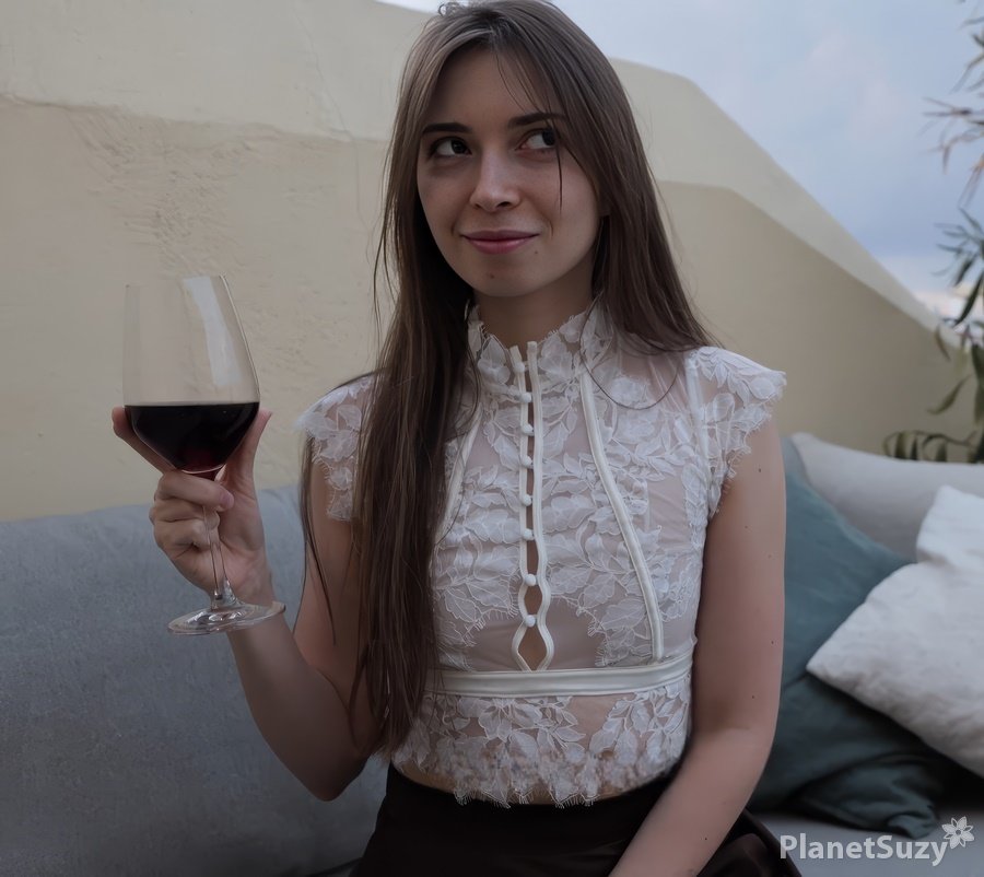 Mick Liter - a Sexy Girl Left The Restaurant Without Panties And Went Straight To My Place UltraHD/4K 2160p