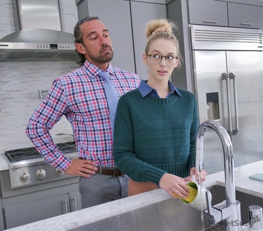 Lily Larimar - Stepdad Shocked – His Quiet Stepdaughter Is No Longer a Virgin FullHD 1080p
