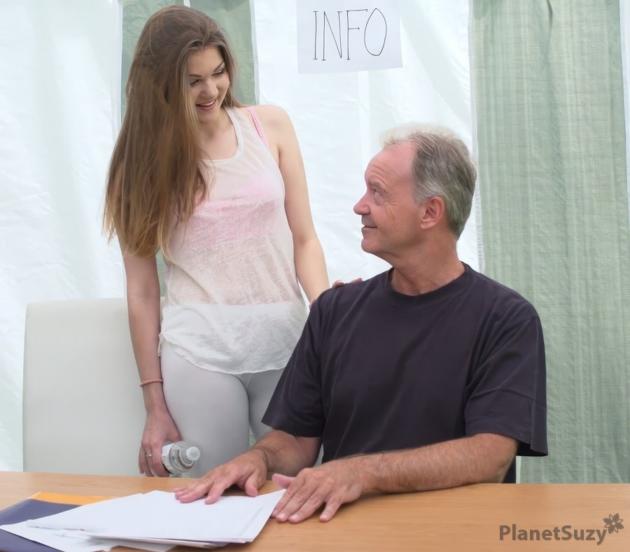 Amanda Clarke - Bored Young Student Flirts with Old Professor and They Fuck FullHD 1080p