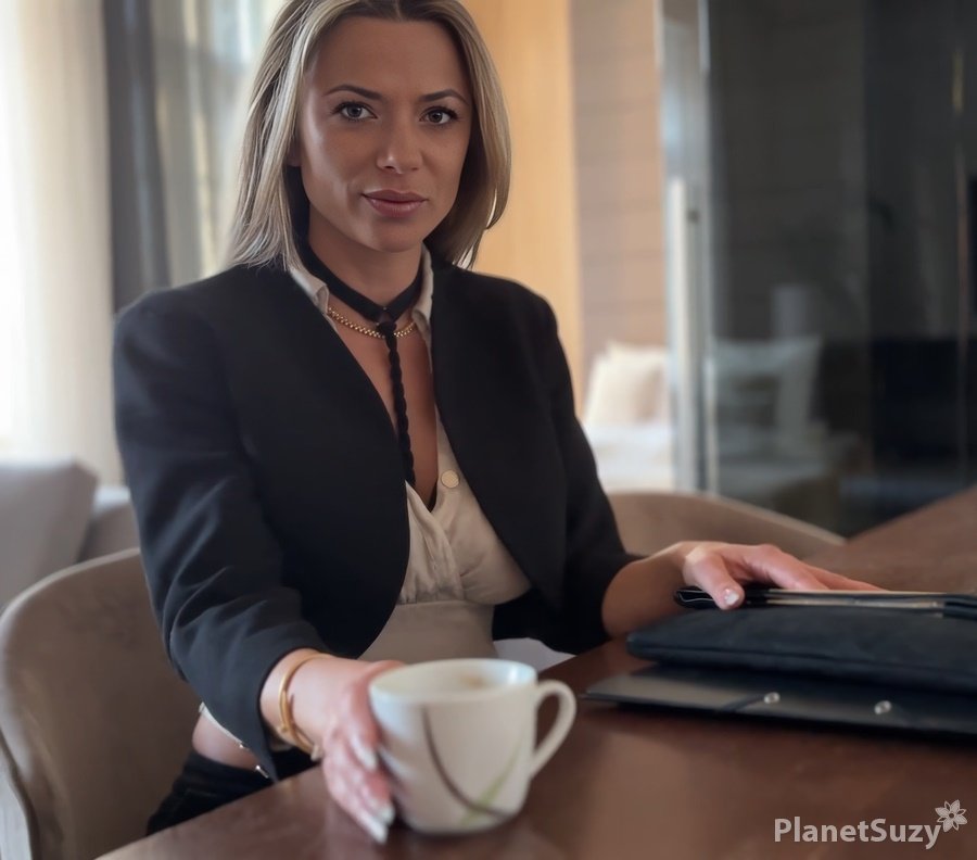 Shalina Devine - A Luxurious Businesswoman Knows How To Make Profitable Deals FullHD 1080p