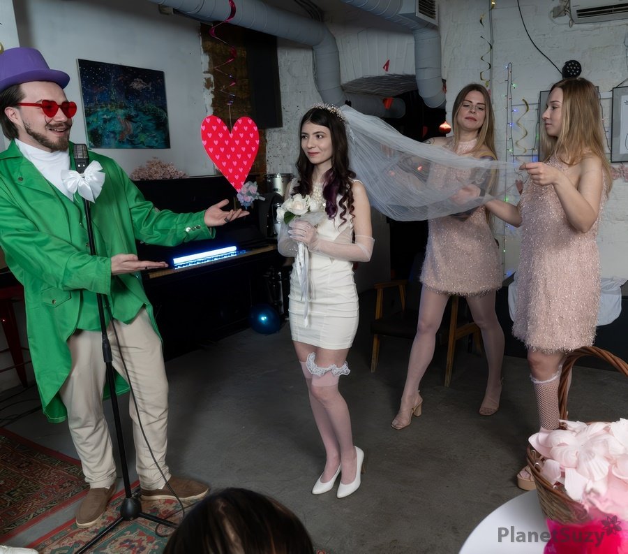 Luna Lynx - Skinny Bride Group Fuck After Wedding FullHD 1080p