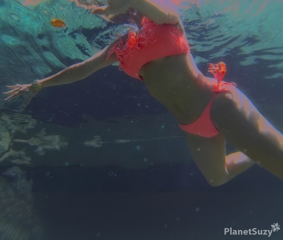 Diamond Kitty - Busty Girl Poolside Get Fucked By Big Dick FullHD 1080p