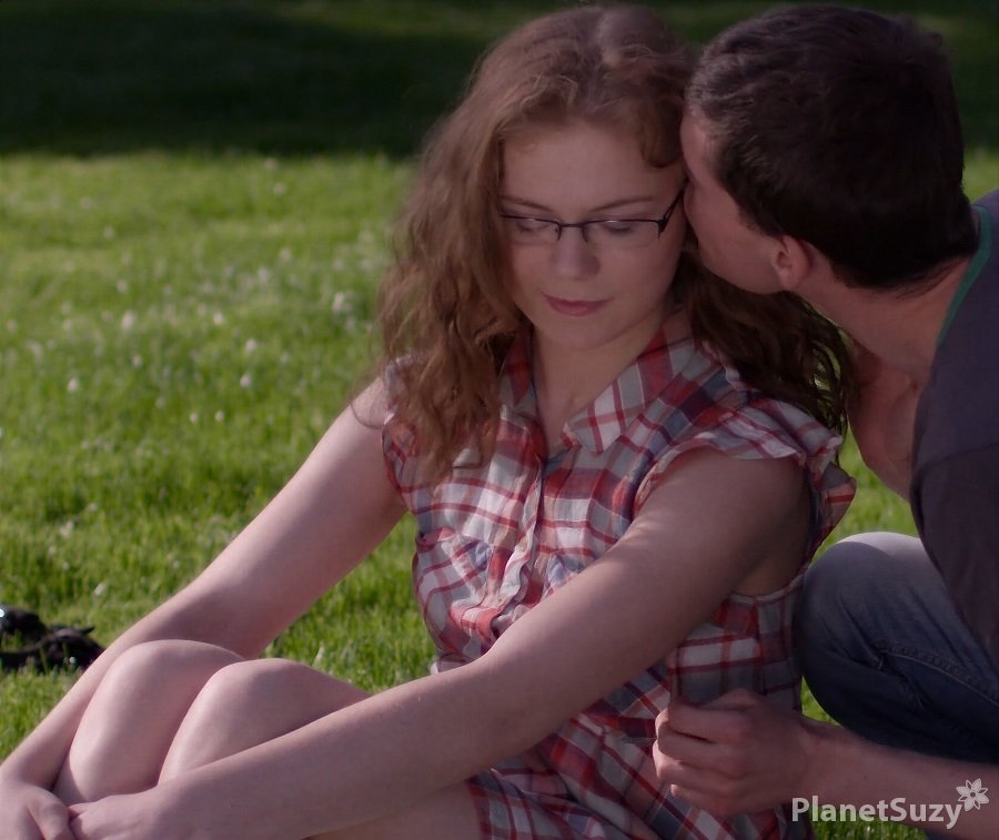 Nisha - Unexpected Romantic Sex In The Park FullHD 1080p