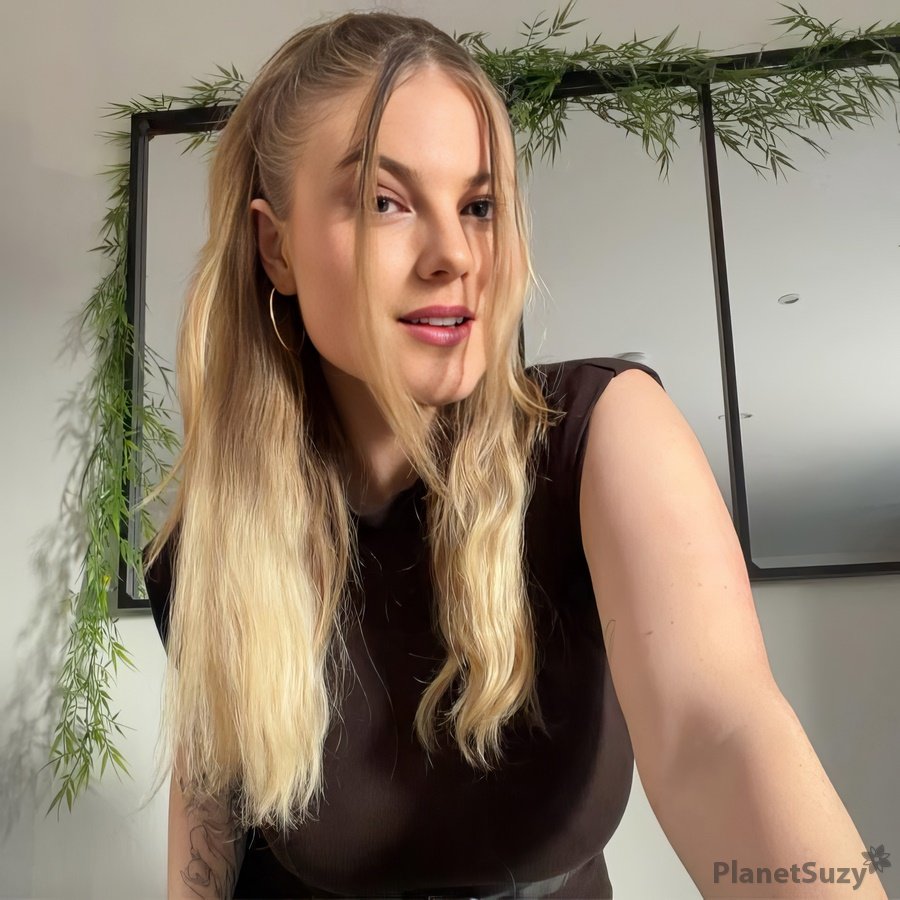 Faustine Perdrix - Home Sex Tape In A Sheer Outfit, I Swallow All His Cum FullHD 1080p