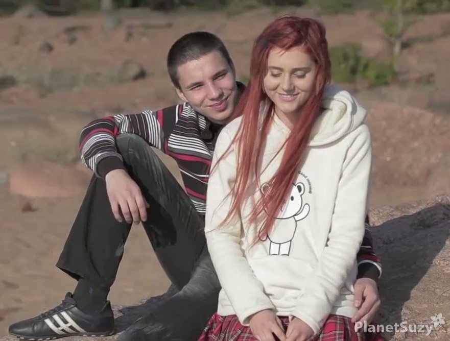 Margo - Shy Redhead Teen Gives It Up on the First Romantic Date In The Park FullHD 1080p