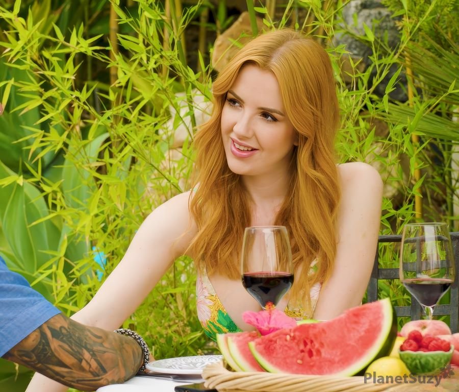 Scarlett Jones - While Her Husband Is Not At Home, The Gorgeous Wife Goes On A Date FullHD 1080p