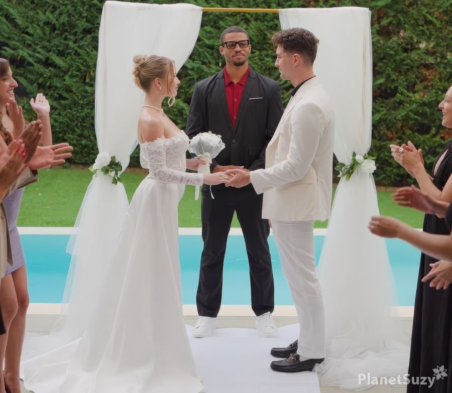 Amalia Davis - Slut Bride Cheats After the Wedding and Even Tries a Threesome UltraHD/4K 2160p