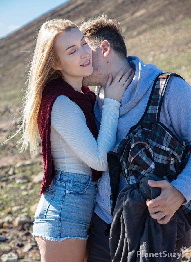 Amaris - Beautiful Romantic Sex After a Hike in the Mountains FullHD 1080p