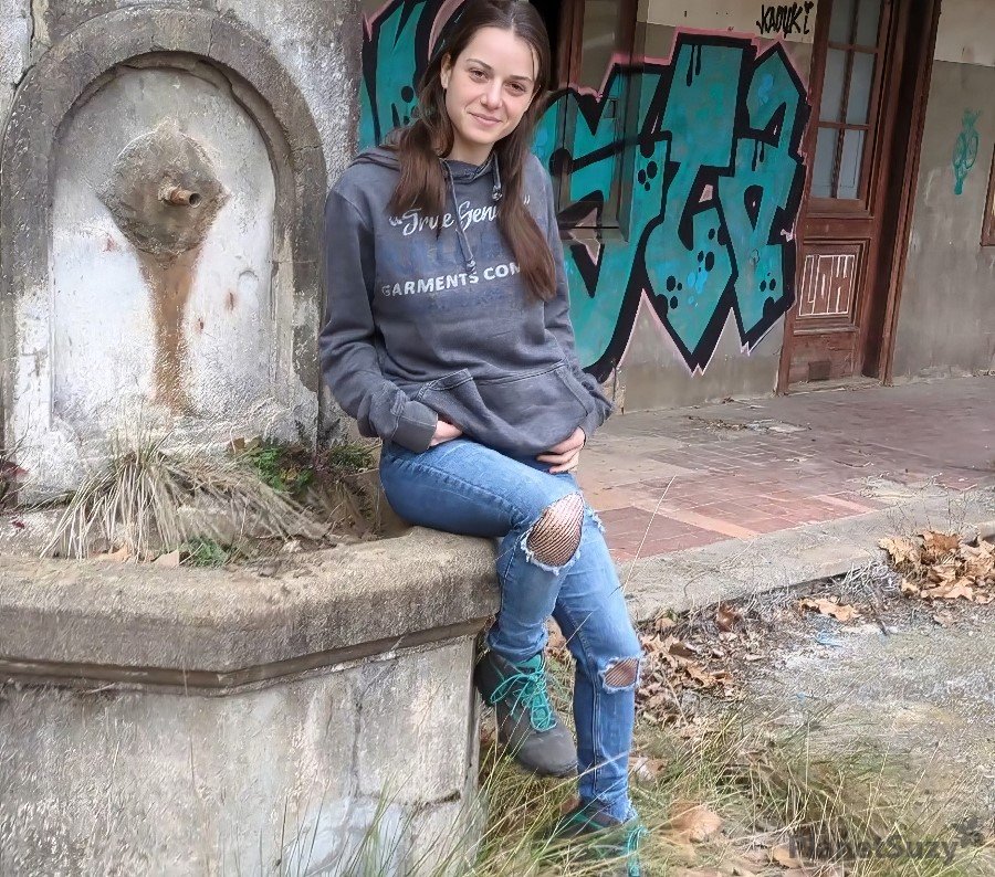 Kink LoversX - Cute Girl Fucked Hard In An Abandoned Building FullHD 1080p