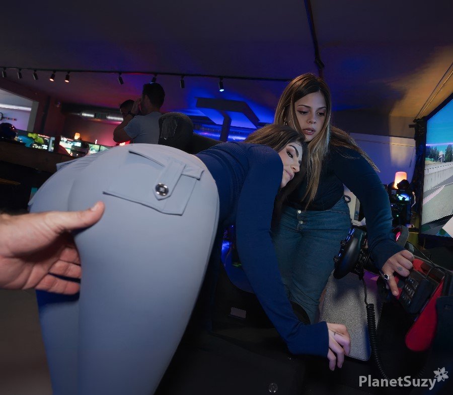 Kay Rhea - Couple Fucks in a Public Arcade – Nobody Noticed FullHD 1080p