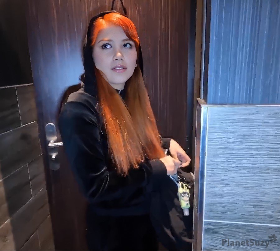 Marina Gold - Peruvian Teen Thief Caught And Fucked in Paris FullHD 1080p